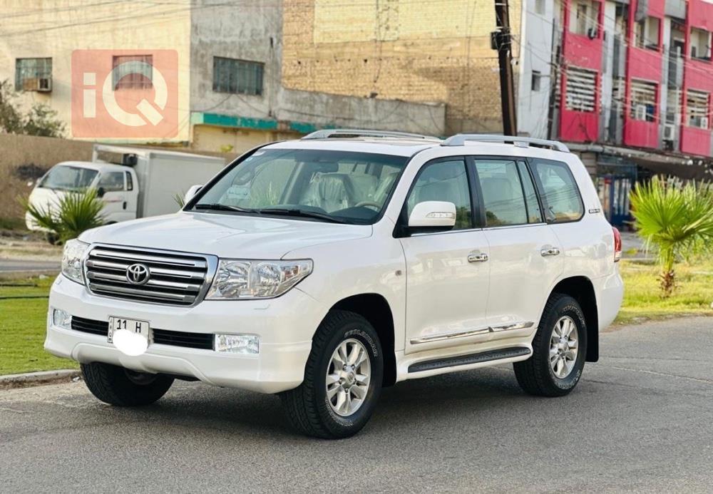 تويوتا لاندكروزر